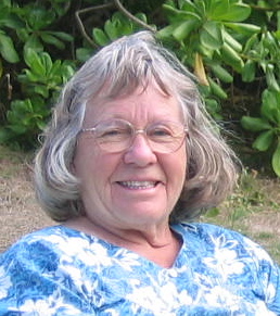 Patricia Lyndon Loomis
(nee Garrow)
1932-2012