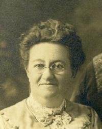 Clara Ermina Titus
(nee McQueston)
1864-1934